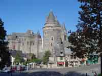 Château de Vitré Place St-Yves de nos jours.