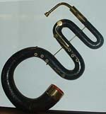 Serpent, Victoria and Albert Museum. Source : wiki/Serpent (musique)/ domaine public