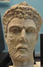 Septimius Odaenathus dit Odénath Prince de Palmyre (Le buste se trouve au musée de Palmyre). Source : wiki/Odénat/ domaine public