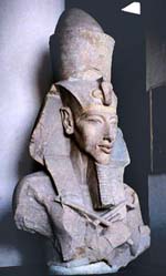 Buste d'Akhenaton, Musée égyptien du Caire.