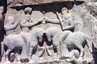 Relief rupestre représentant l'investiture d'Ardashir 1er Roi de perse de 224 à 241