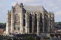 La cathédrale Saint-Pierre de Beauvais. Siège du diocèse de Beauvais. Source : Diocèse de Beauvais, Noyon et Senlis/ auteur : Baidax