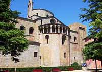 Cathédrale Sainte-Marie, à la Seu d'Urgell, siège de l'évêque d'Urgell. Source : wiki/ Liste des évêques d'Urgell