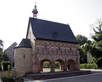 La TorHalle, ancienne entrée de l'abbaye de Lorsch (Photographe : Armin Kübelbeck, CC-BY-SA , Wikimedia Commons)