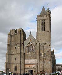La cathédrale Saint-Samson de Dol-de-Bretagne.